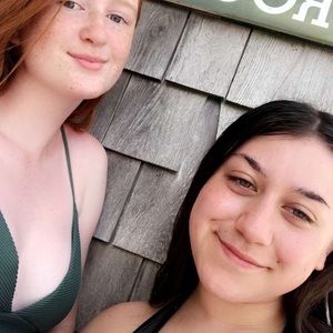 Meet your Posher, Cecelia